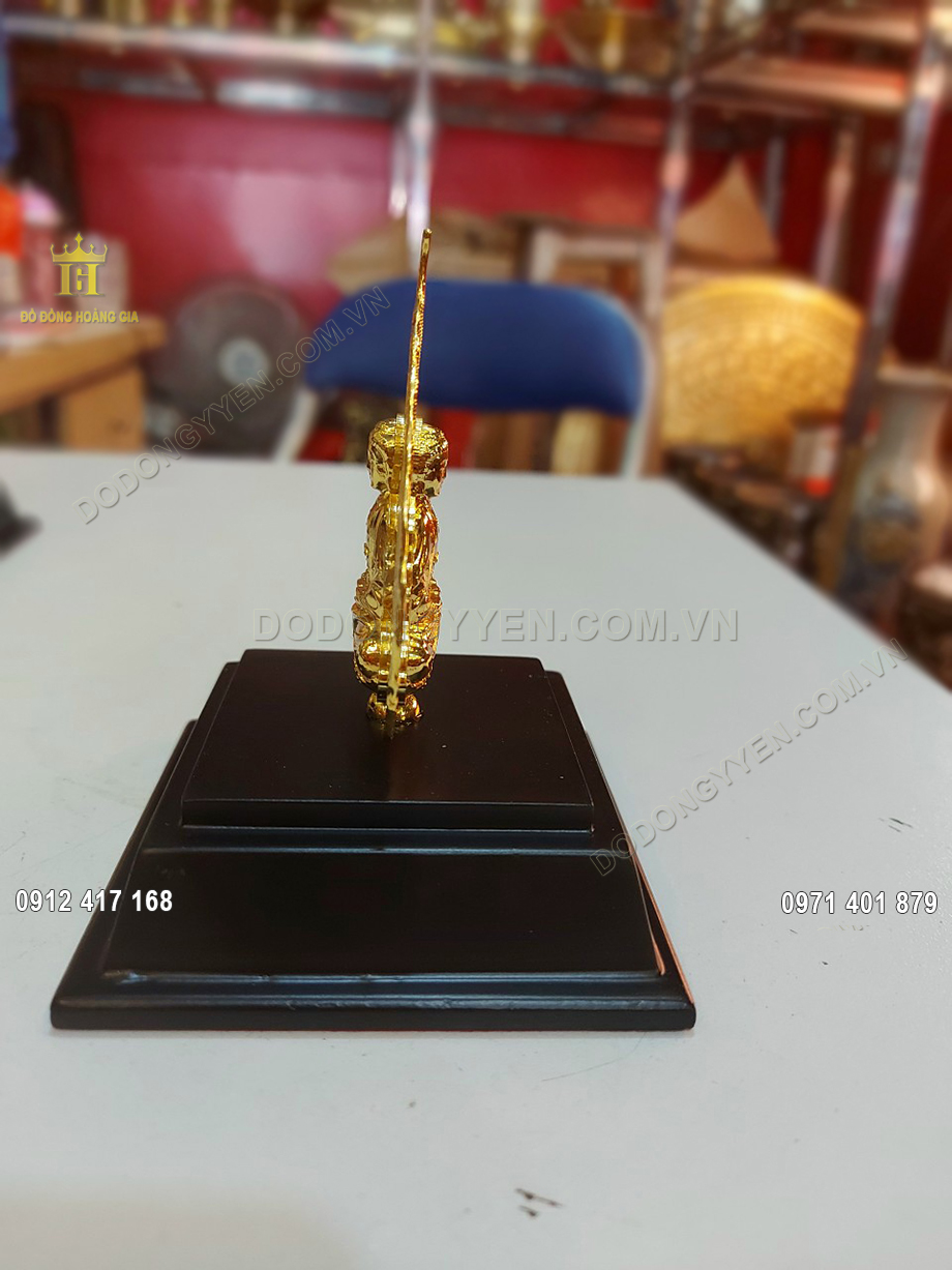 L&aacute; đề h&igrave;nh Phật được l&agrave;m hai mặt